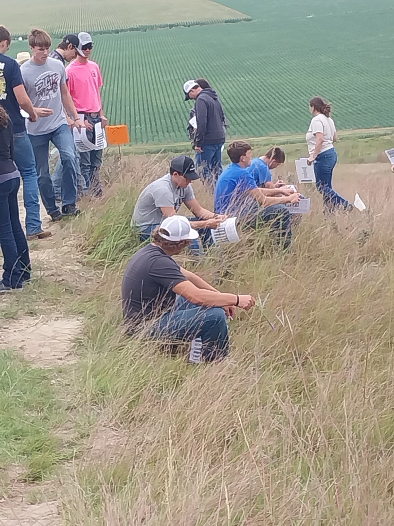 TJ and Gunner Range Judging