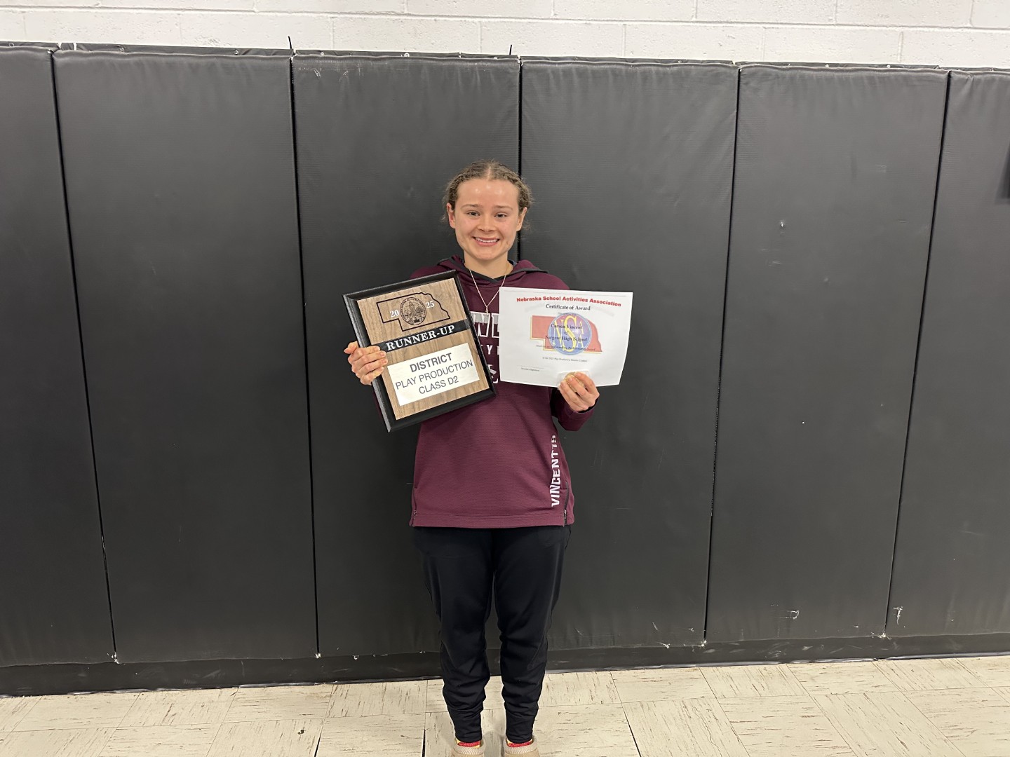 Carsen  Outstanding actress @ Districts